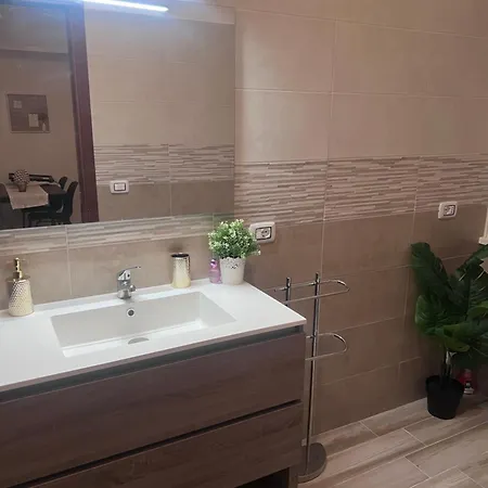 Romesuitetitti Apartament